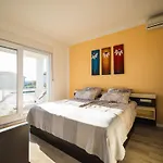 شقة By Interhome *