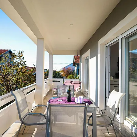 By Interhome Appartement *