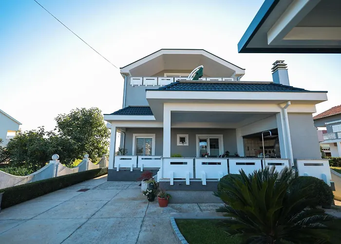 By Interhome Appartement Sukošan