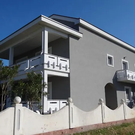 아파트 By Interhome